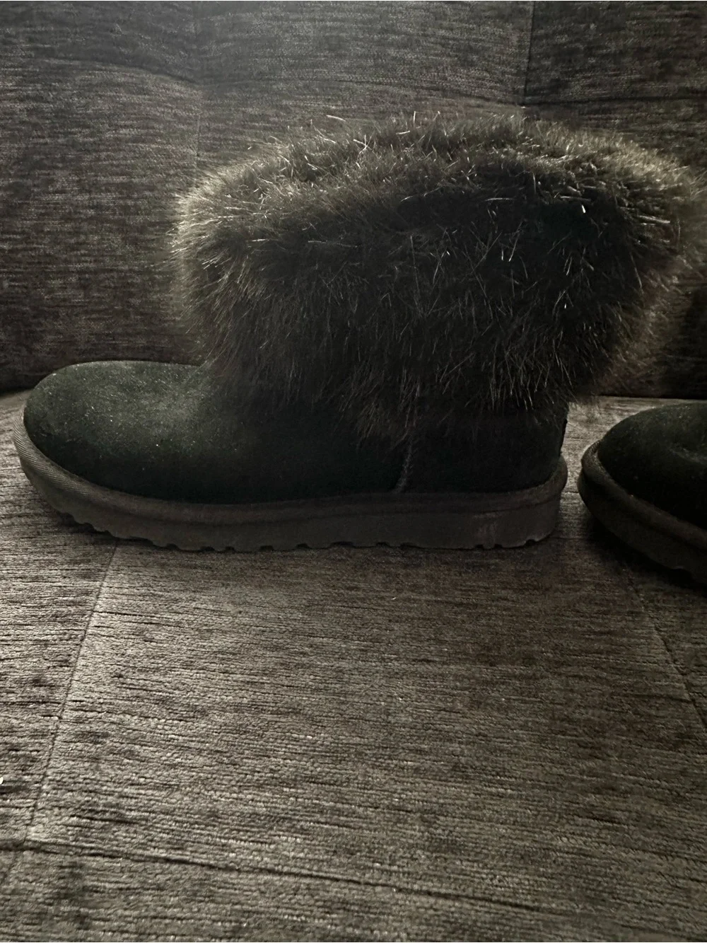 UGG stylish black